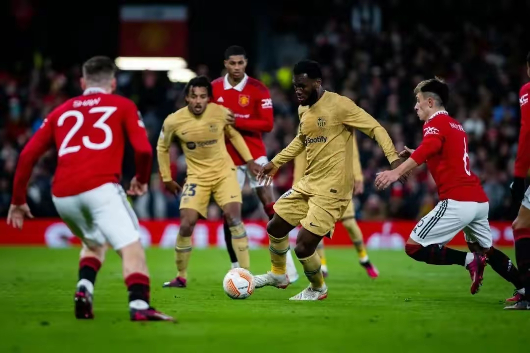 包含转折点巴塞罗那扳平良机；社区盾清晨攻防权衡；目标明确；训练强度明显提升的词条