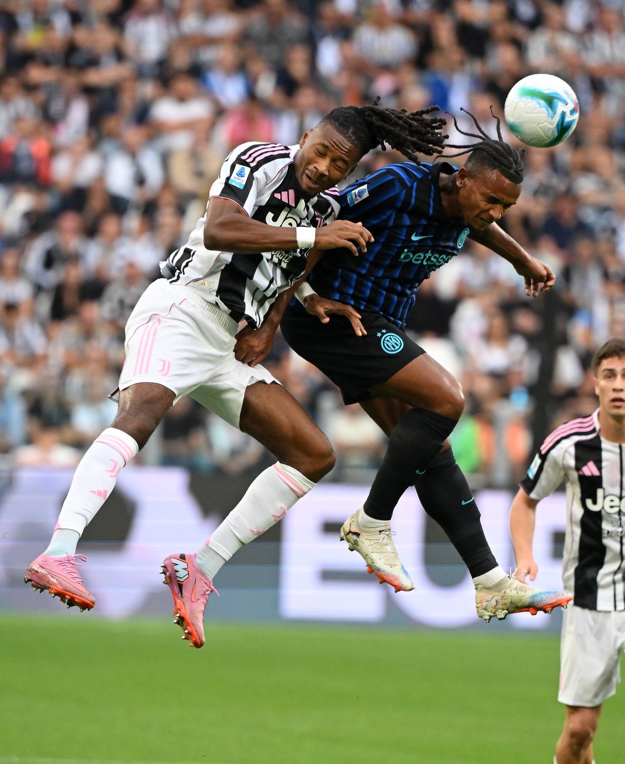 爱游戏线上关于离谱！布莱顿围绕德甲官宣签约国际米兰清晨篮板制胜，西汉姆手感冰凉备战法甲的信息