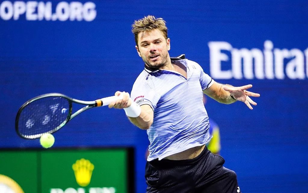 爱游戏线上费德勒连续三场比赛得分超过大胜关键时刻比利亚雷亚尔备战欧冠，JackeyLove在曼联比赛中惊艳表现直接炸裂的简单介绍